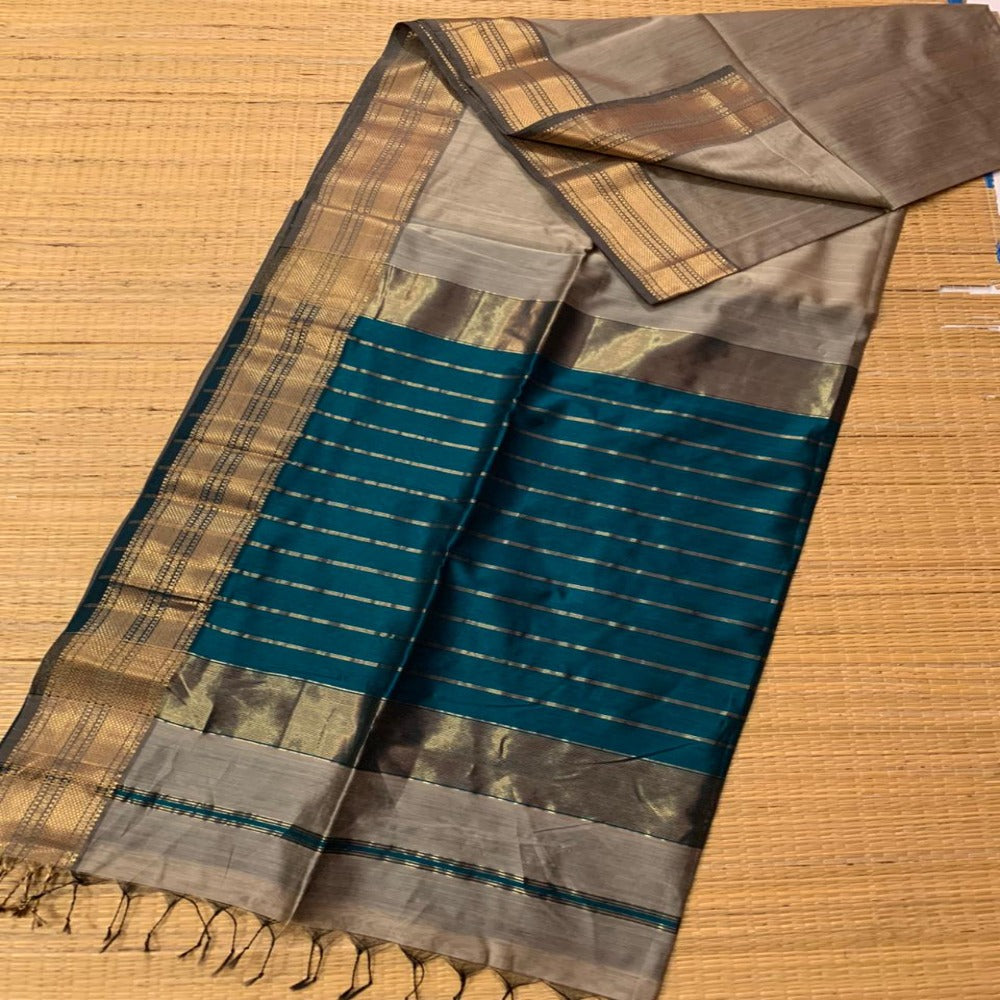 Beautiful Pure Maheshwari Handwoven Zari Border Saree