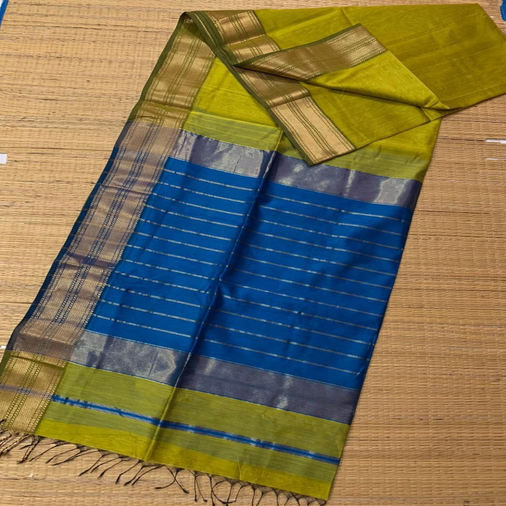 Beautiful Pure Maheshwari Handwoven Zari Border Saree
